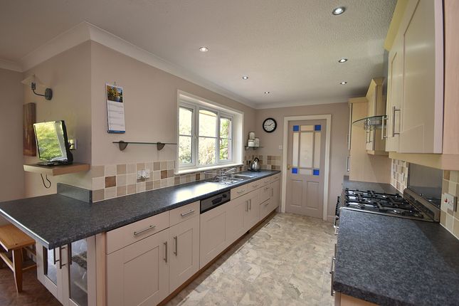5 Murray Close, Macclesfield photo 2