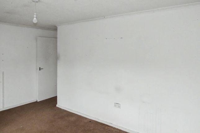 14 Geneva Road, Preston photo 4