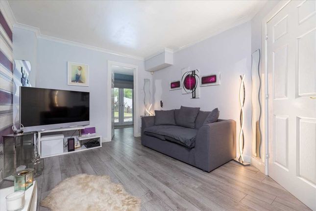 28,, Redwood Crescent, Glasgow photo 3