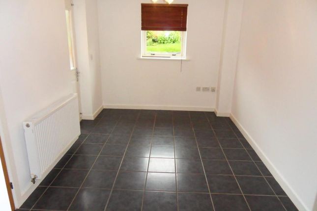 28, Wagstaff Way, Olney photo 3