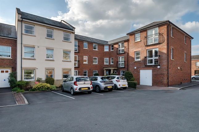 35, Sudweeks Court, Devizes photo 2