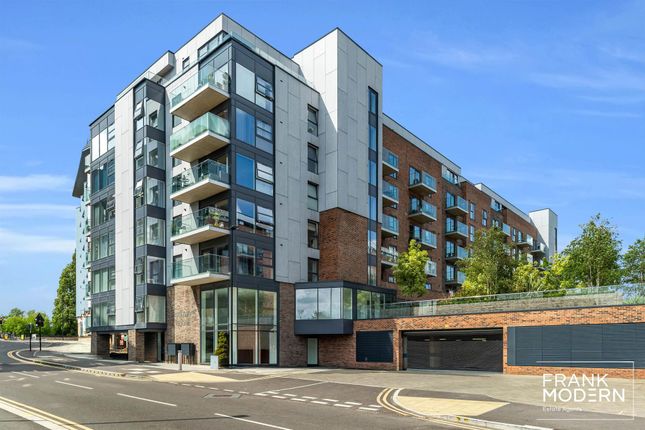 Thumbnail Flat for sale in East Station Road, Fletton Quays