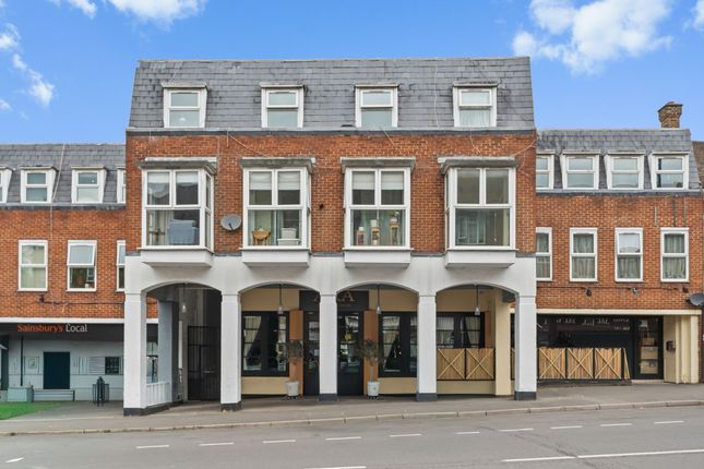 2-bed flat on Flat 6, 15-27 High Street, Sutton, £285,000