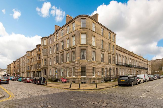Thumbnail Flat for sale in 15A Carlton Street, Stockbridge, Edinburgh