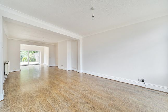 5, Sycamore Road, Oxfordshire photo 4