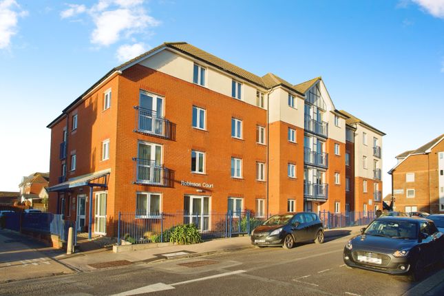 Flat for sale in Beach Road, Lee On The Solent, Hampshire