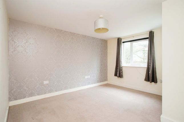 Flat for sale in Groundsel Walk, Hemel Hempstead