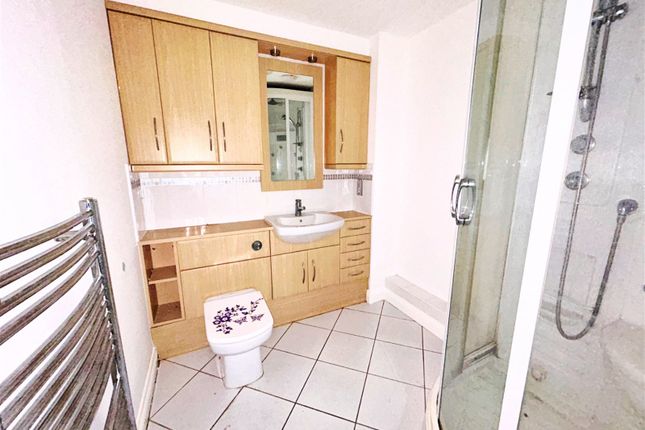 Flat for sale in Passage Close, Weymouth, Dorset