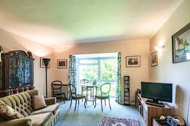 5 Cariad Court, Goring on Thames photo 4