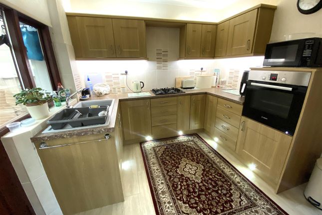 1, Linden Grove, Kidderminster photo 4