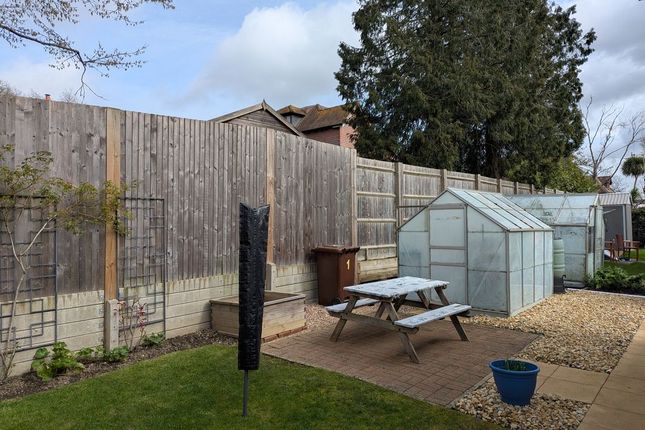 1 Cherry Tree Road, Towngate Wood, Tonbridge photo 3