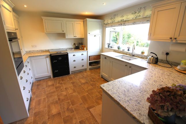 20, Jackson Road, Bledington photo 3