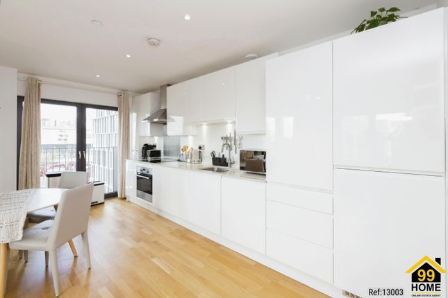 Flat to rent in Azure Building, London