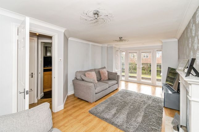 4., Lukin Drive, Southampton photo 3