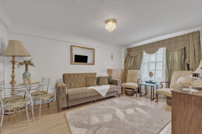 Flat for sale in Edgware Road, London