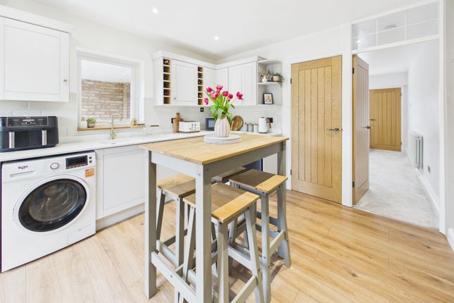 21, Windermere Avenue, Dronfield photo 4