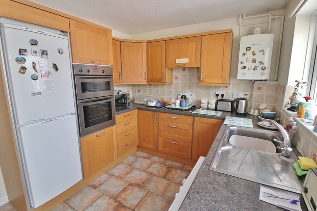 3, Bryony Way, Waterlooville photo 3