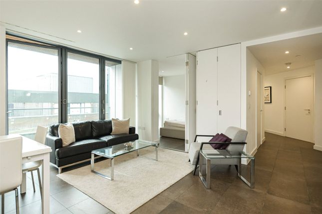 Flat 1, Book House, 261A, City Road, Old Street photo 3