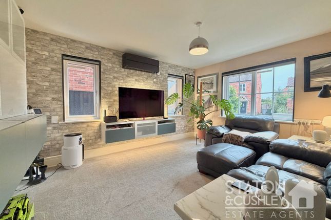 101 Kingfisher Way, Newark photo 3