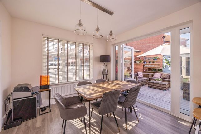 23, Purkis Road, Waterlooville photo 4