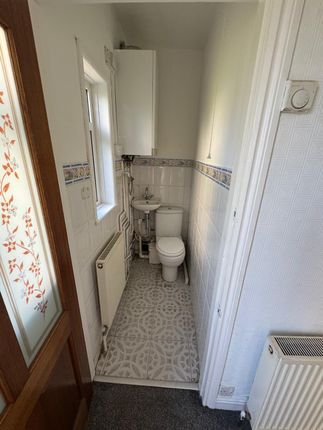 26, Ferndene, Bingley photo 5