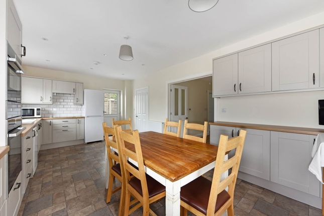 12, Meadows Road, Chichester photo 4