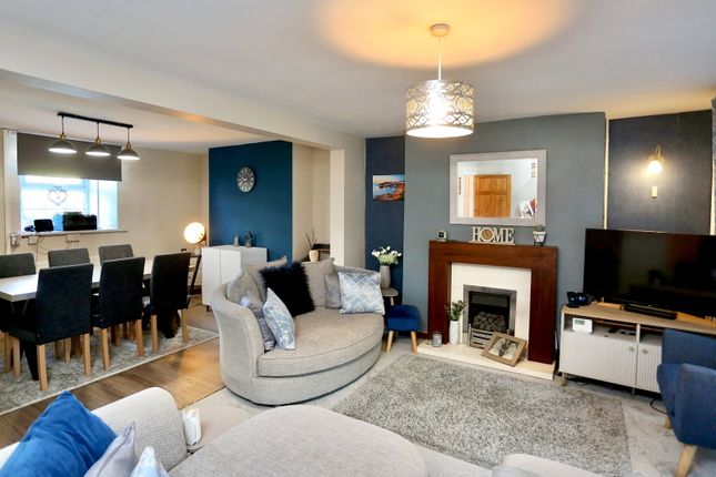 9, Waen Ebbw Road, Ebbw Vale photo 2