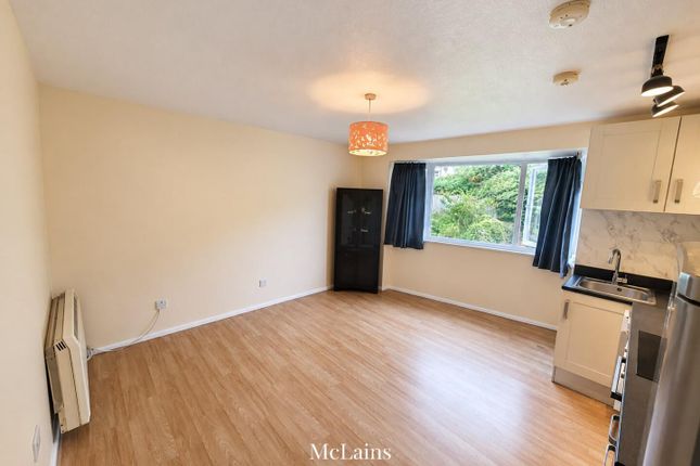 Flat 20, Brecon Close, Luton photo 2