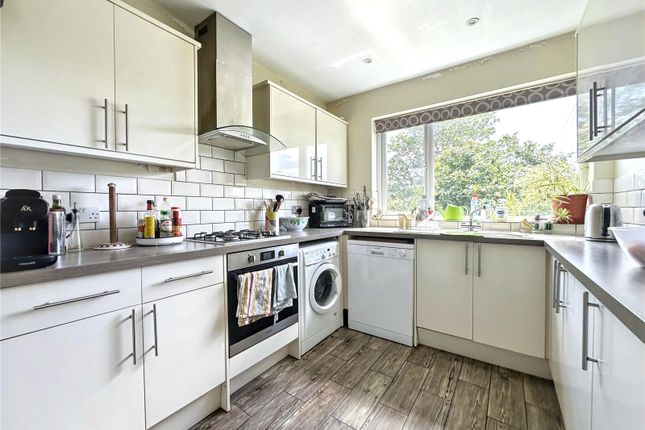 63b, Queens Road, Wimbledon photo 2