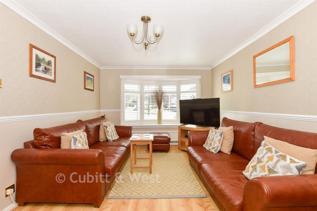 31, Woburn Road, Crawley photo 2
