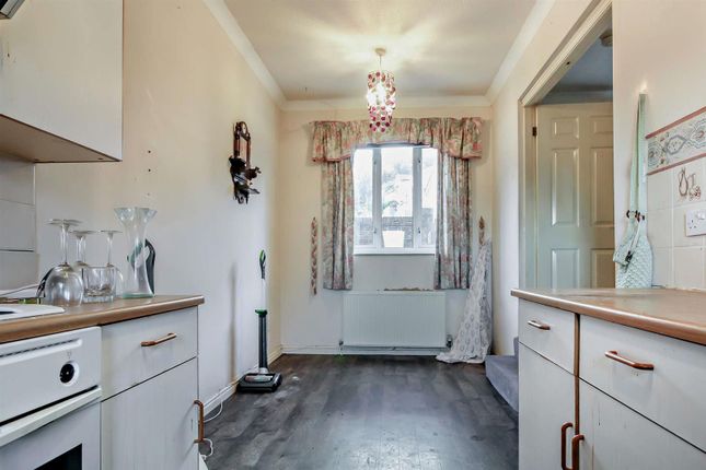 3, Nant Y Glyn Avenue, Colwyn Bay photo 3