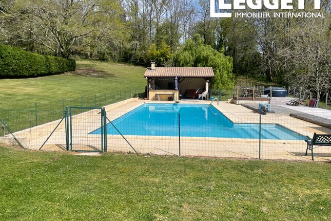 Villa for sale in Lembras, Dordogne, Nouvelle-Aquitaine