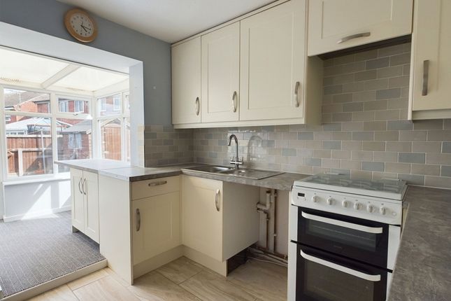 4 Tansy Close, Harrogate photo 3