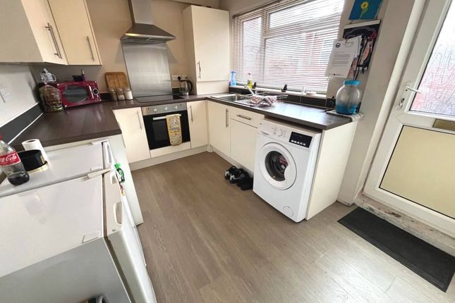 14 Hedworth Terrace, Shiney Row photo 4