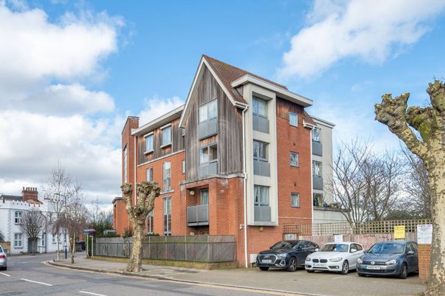 1-bed flat on Station Parade, Willesden Green, £375,000