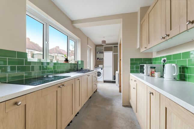 17, Glenthorne Gardens, Sutton photo 4