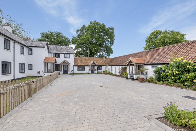 2-bed house on 4 Monkwood Court,, Petersfield Road, Alresford, £375,000