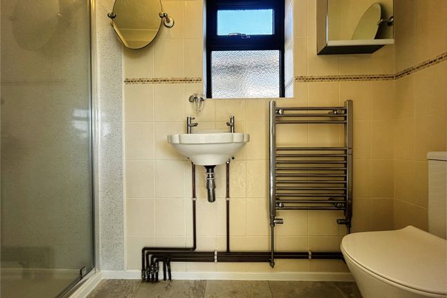 21, Sea Way, Jaywick photo 5