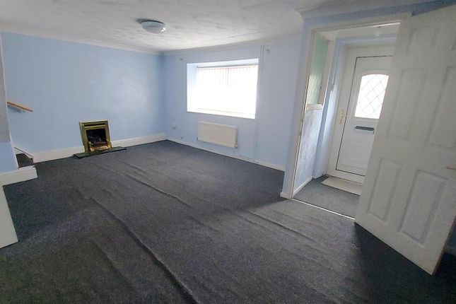 32, Castle Street, Maesteg photo 2