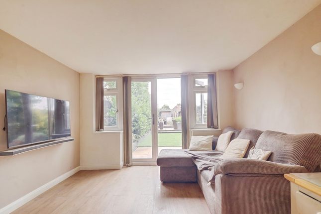 180, Carlton Avenue, Westcliff-on-sea photo 4