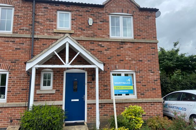 Thumbnail Semi-detached house to rent in Spire Gardens, Newark