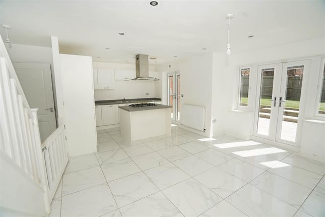 26, Kenmore Close, Bolton photo 3