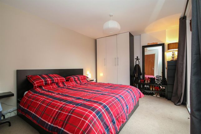 Sillavan Way, Salford photo 5