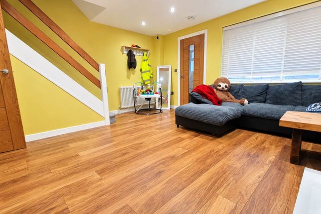 96, Butely Road, Luton photo 3