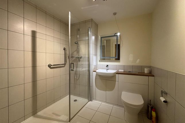 Flat for sale in Westmead Lane, Chippenham