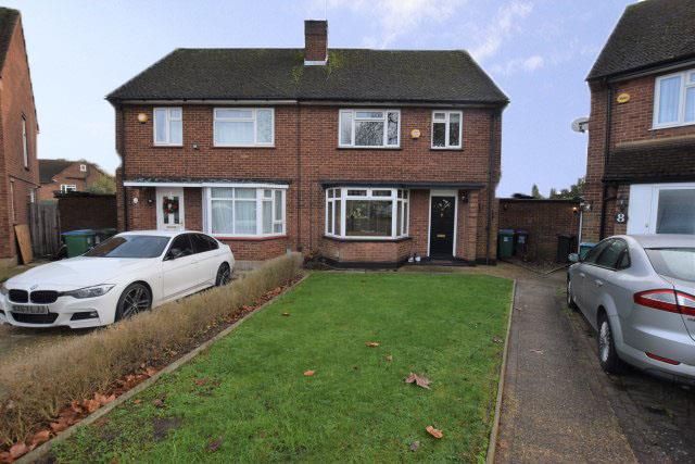 Thumbnail Semi-detached house for sale in Kimpton Place, Watford