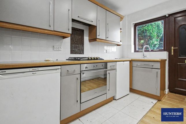 Meadowcroft Rise, Bradford photo 2