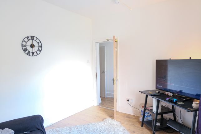 25, Barley Street, Burnley photo 3