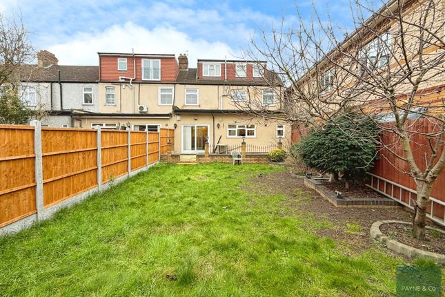 82 Beehive Lane, Ilford photo 2