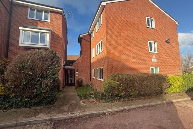 1-bed flat on 67, Cambridge Gardens, London, £240,000